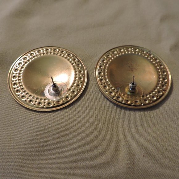 Post Back Metal Earrings .. Painted - Picture 9 of 11